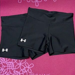 under armour adult small spandex (both pair)
